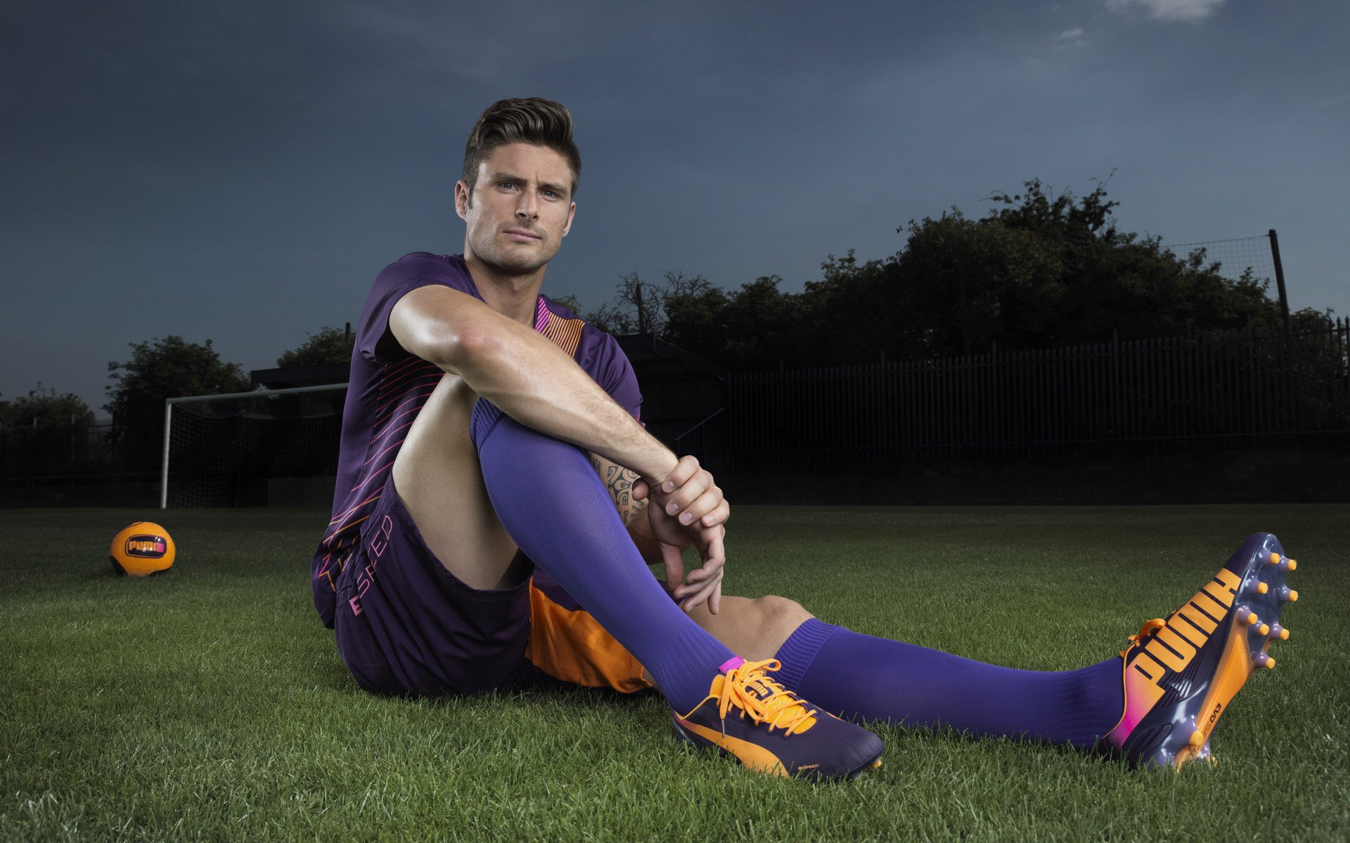 狂飙42分+绝命三分！米切尔9.9分封神之夜，勇士用最金州的方式碾碎猛龙