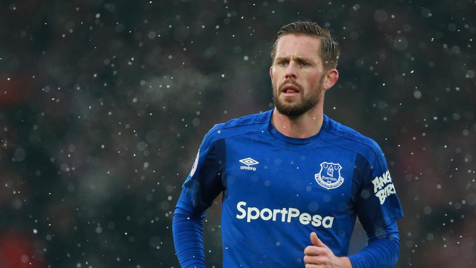 湖人生死战力克上海队浓眉38+15定乾坤 悬崖边的胜利有多重要？